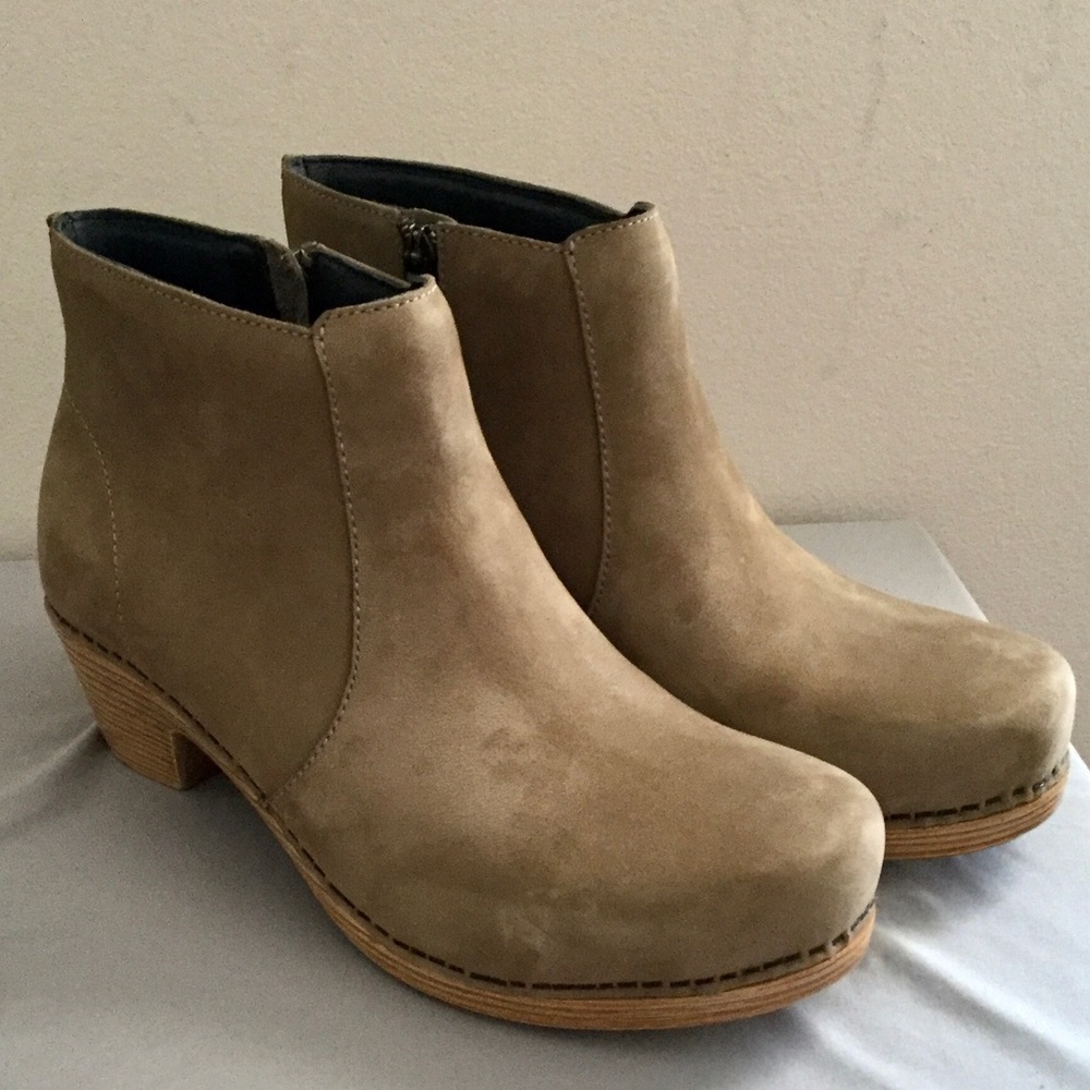 Dansko Maria Taupe Ankle Boot 38